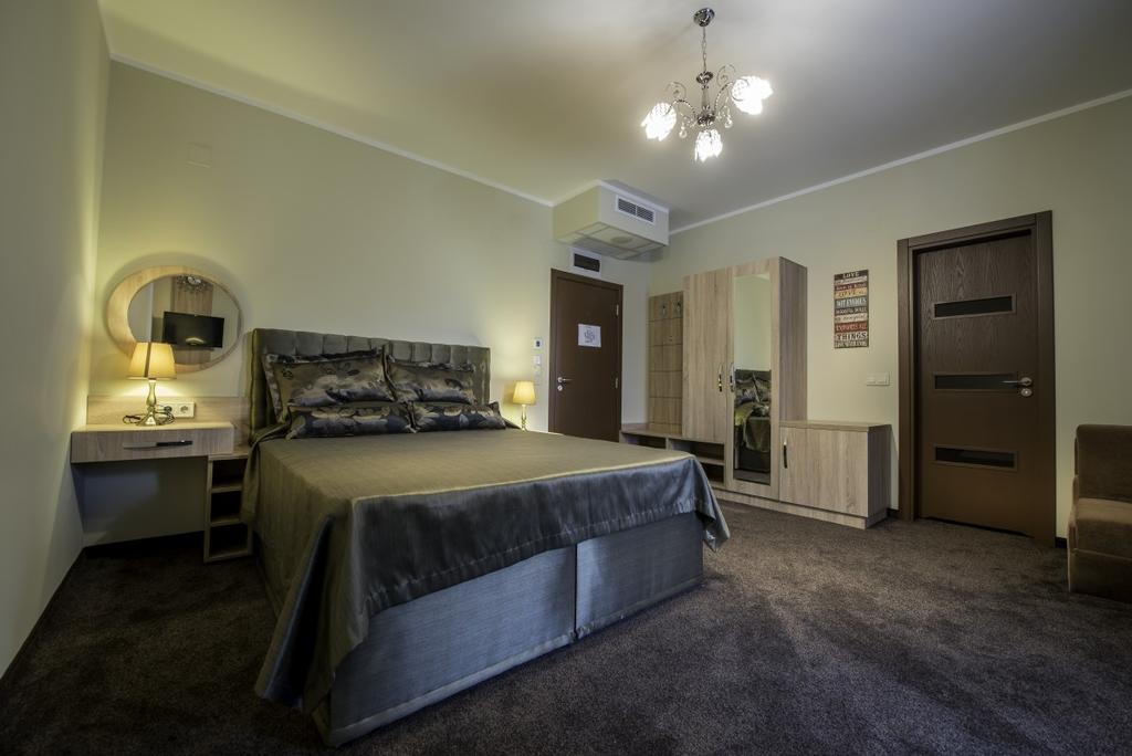 Готель Victoriya'S House Хисаря Екстер'єр фото